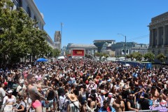 sfpridelatinstage6-28-117