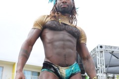 mermanpoolparty3-31-124