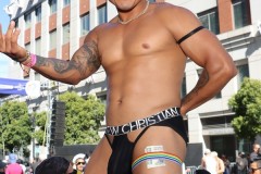 oaklandpridelatinstage9-7-187