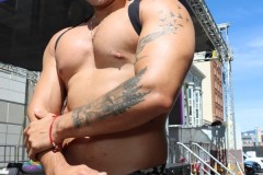 oaklandpridelatinstage9-7-30