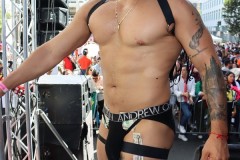 oaklandpridelatinstage9-7-333