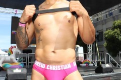 oaklandpridelatinstage9-7-34