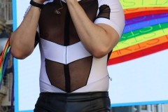 oaklandpridelatinstage9-7-462