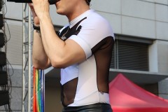 oaklandpridelatinstage9-7-469